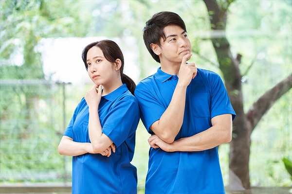 介護職の人間関係が悪くなる原因は?対処法と良い職場の見分け方を解説 介護職の人間関係が悪くなる原因は?対処法と良い職場の見分け方を解説